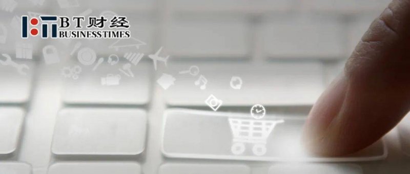 在古生物研学基地“拼装恐龙”